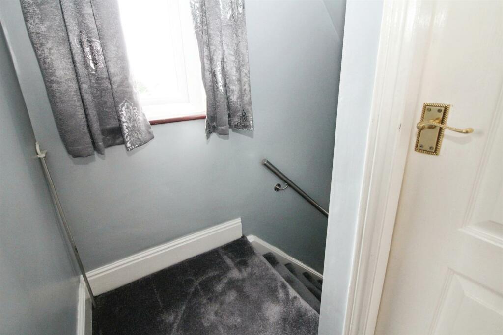 Additional image 12 of Dale Grove, Bradford, BD10 8UL