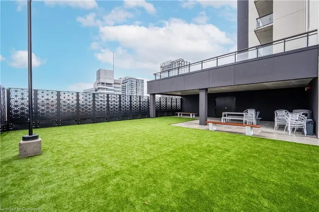 Additional image 18 of 60 Charles St Unit 2901