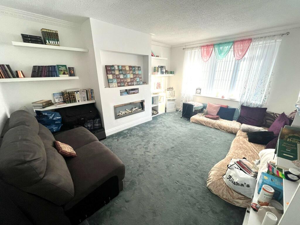 Additional image 5 of Shay Crescent, Bradford