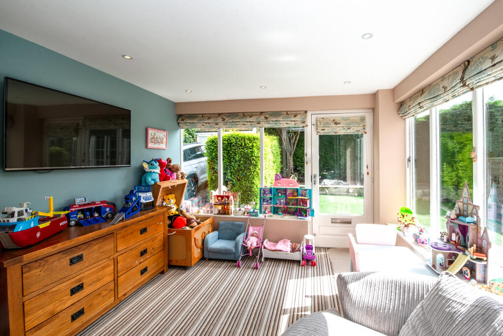 Additional image 4 of Oakwood Drive, Bingley, West Yorkshire, BD16