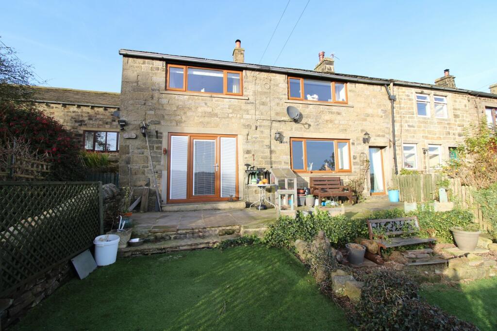 Newsholme, Oakworth, Keighley, BD22