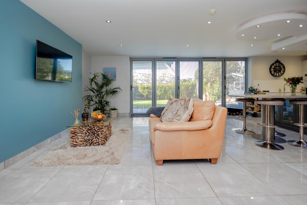 Additional image 12 of Canford Cliffs Avenue, , Bournemouth