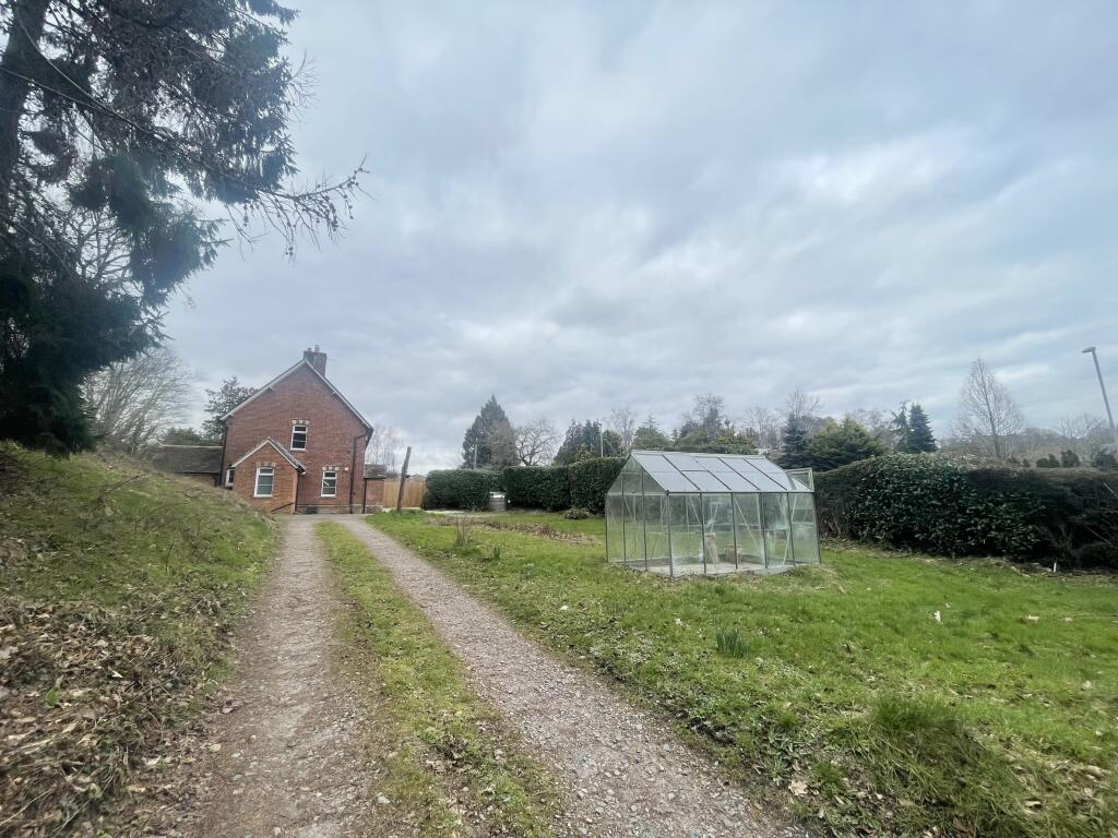 Additional image 12 of Roundhill Cottages, Blandford Road North