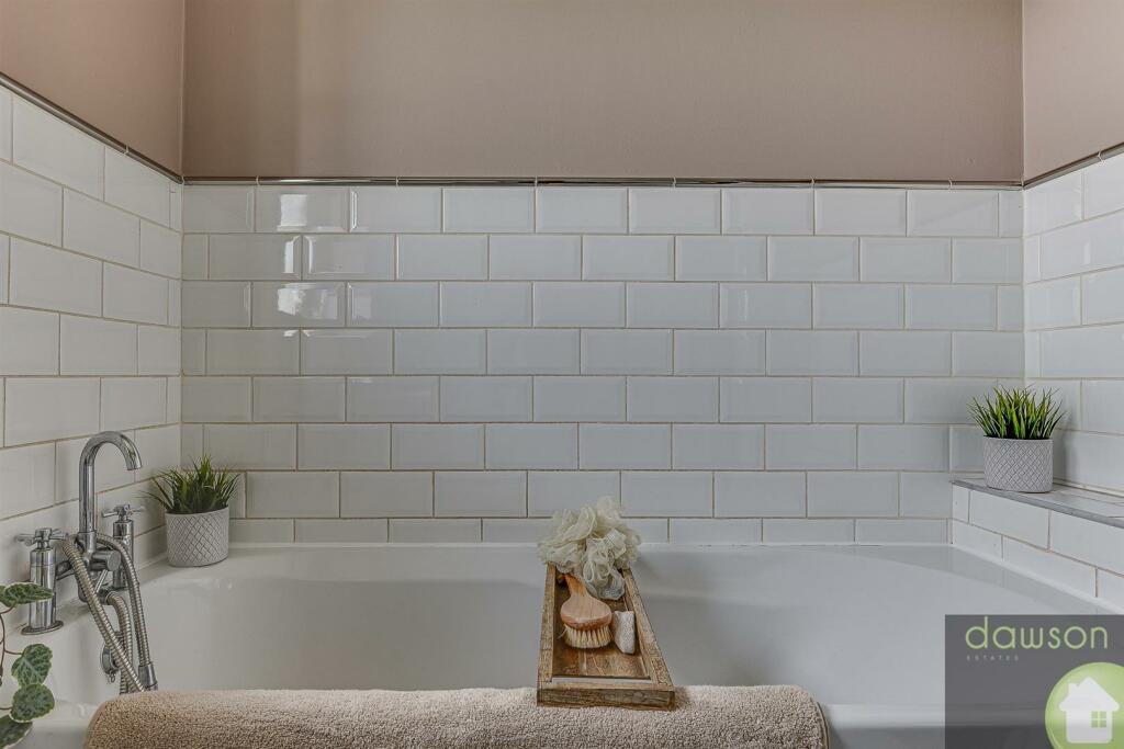 Additional image 20 of Cover Drive, Bradford