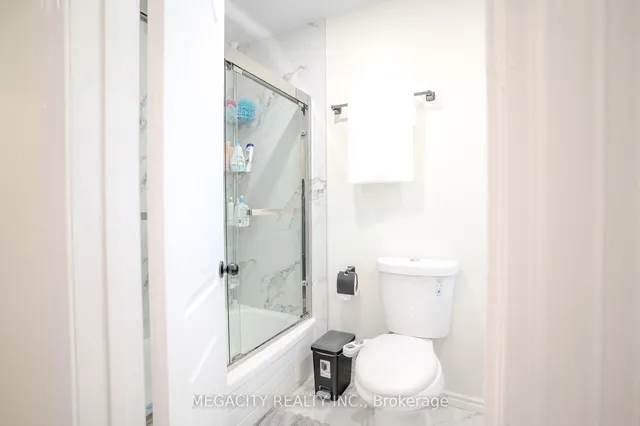 Additional image 28 of 7800 Priory Cres