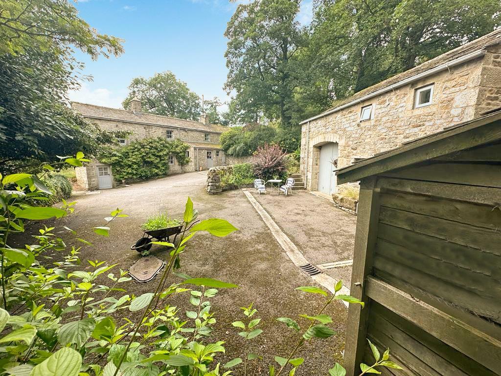 Additional image 56 of Dibbles Bridge Cottage and Annexe, Hartlington, Skipton