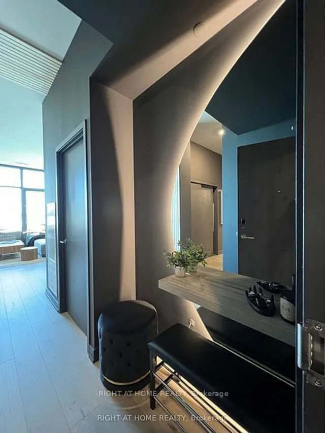 Additional image 4 of 20 Lombard St Unit UPH07