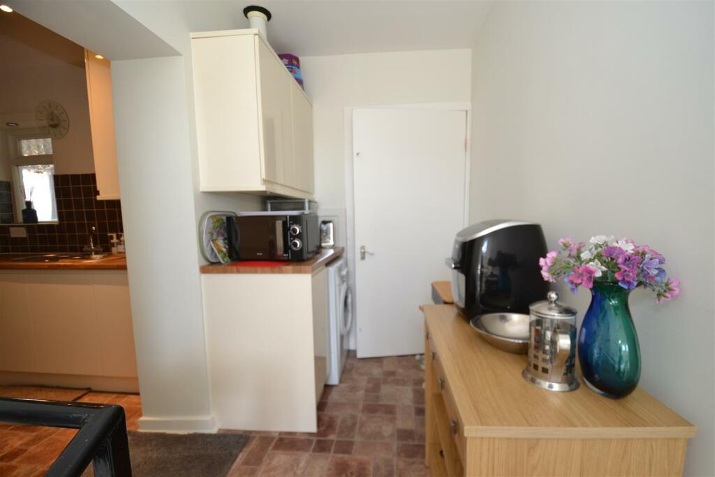 Additional image 7 of Broughton Avenue, Bierley, Bradford