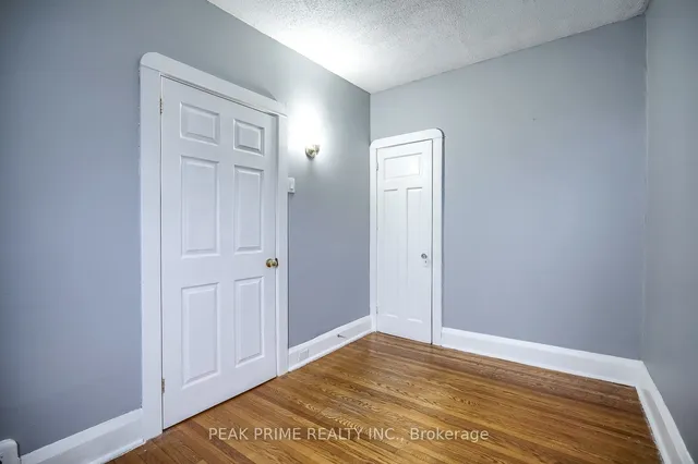 Additional image 22 of 11 Bloem Ave