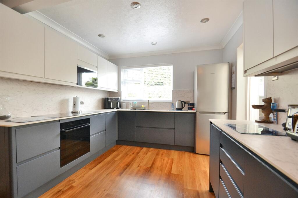 Additional image 20 of Creekmoor