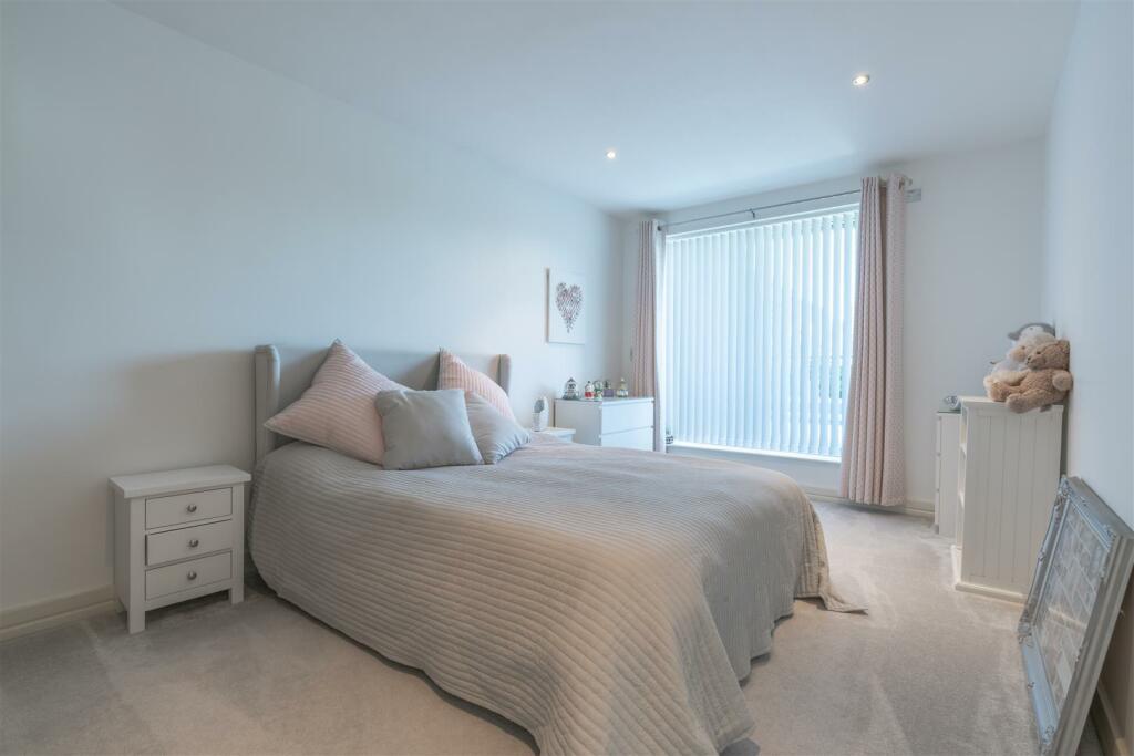 Additional image 18 of Gardens Road, Lilliput