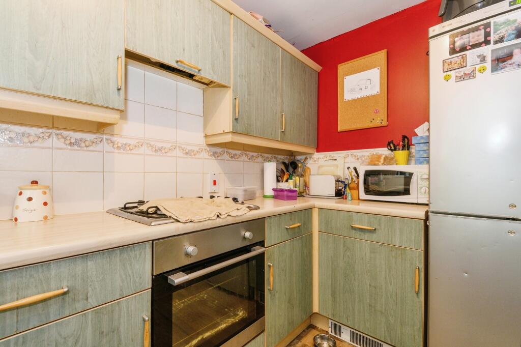 Additional image 5 of Holmefield View, Bradford, BD4