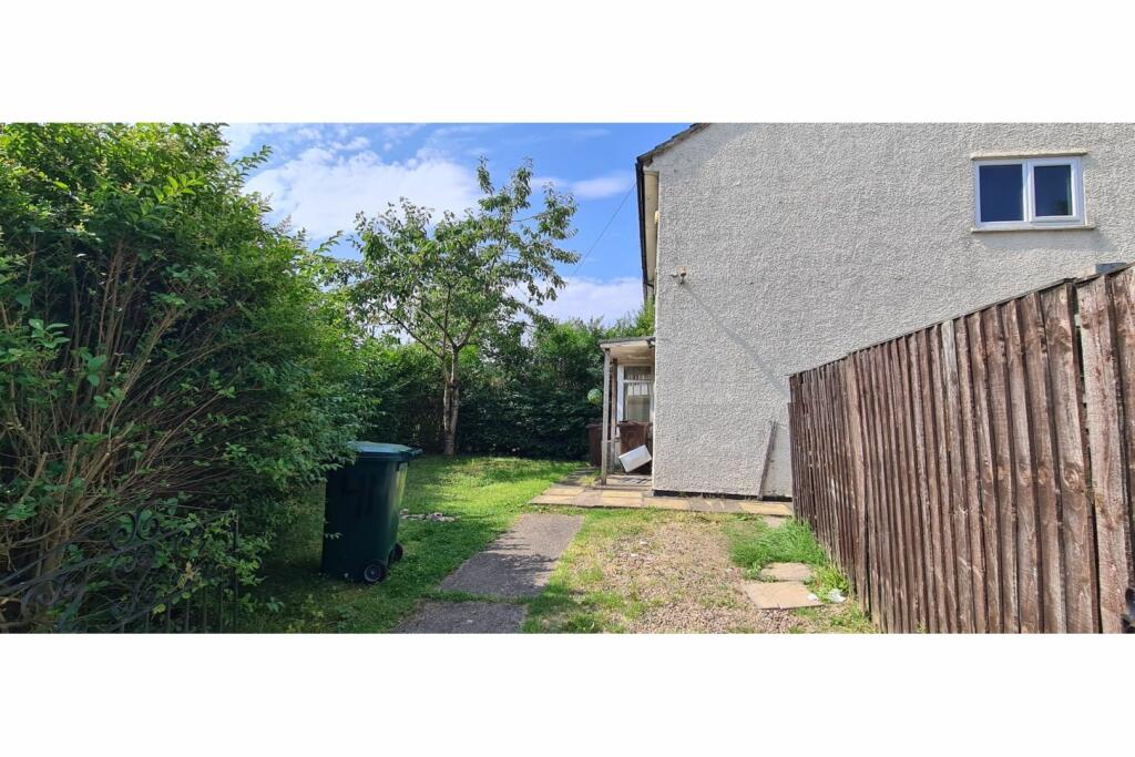 Additional image 15 of Dulverton Grove, Bradford, BD4