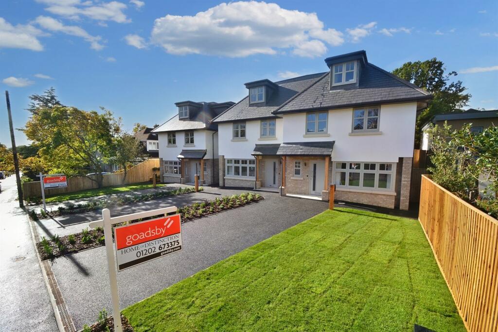 Additional image 7 of Ashley Cross