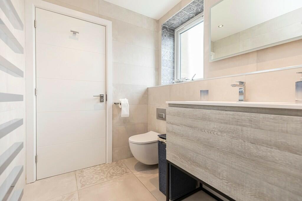 Additional image 18 of Sherwood Avenue, Whitecliff