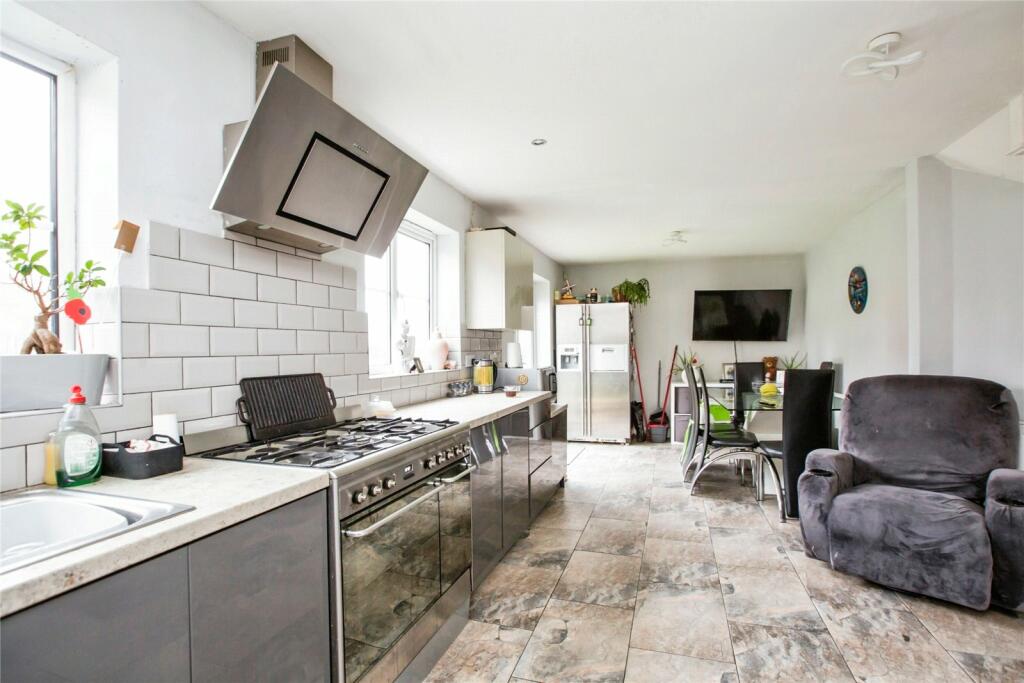 Additional image 3 of Delauney Close, BRADFORD, West Yorkshire, BD6