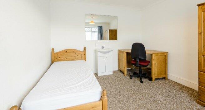 Additional image 19 of Alder Road