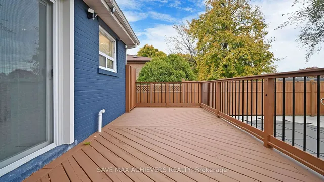 Additional image 32 of 13 Cavendish Cres