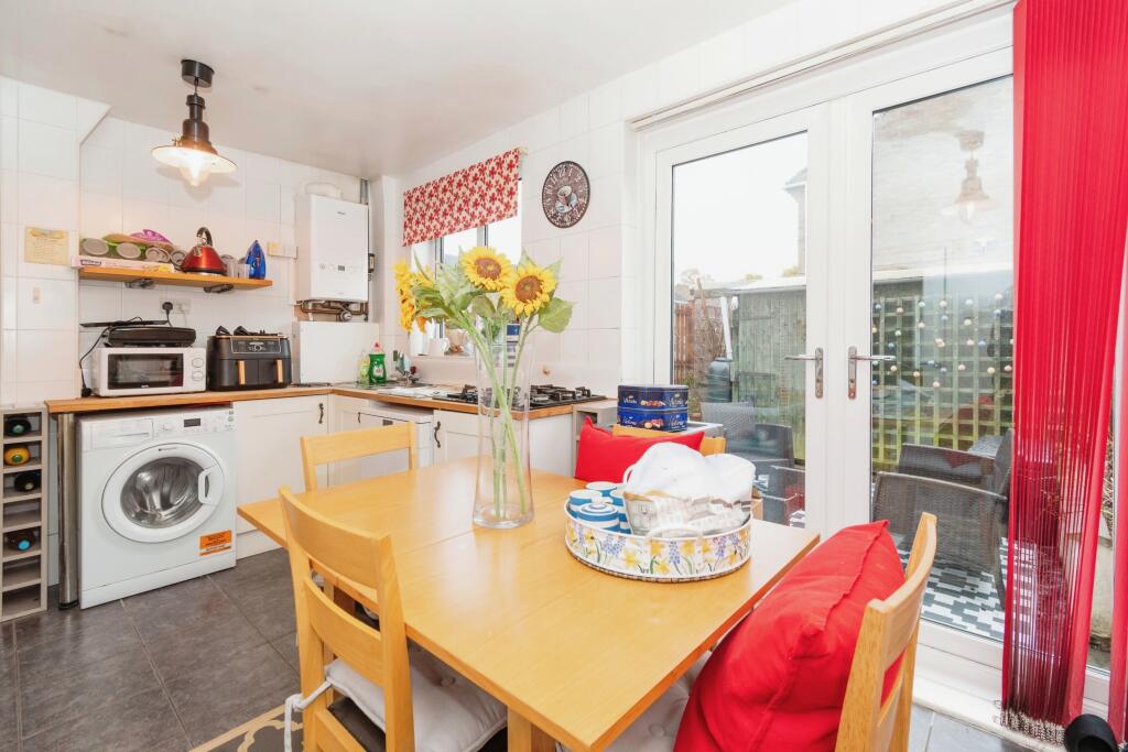 Additional image 5 of Luther Way, Bradford, West Yorkshire, BD2