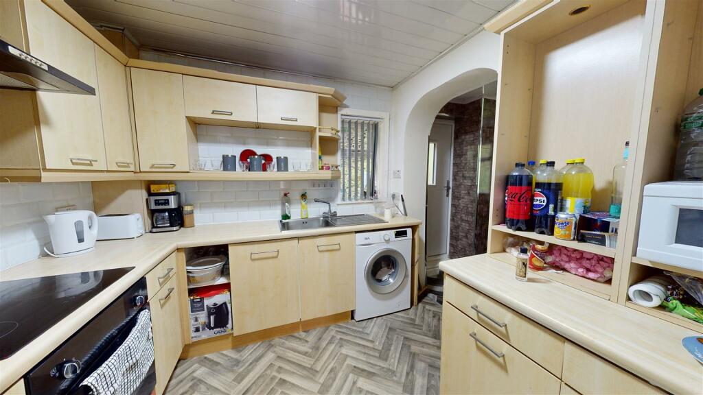 Additional image 11 of Frizley Gardens, Bradford