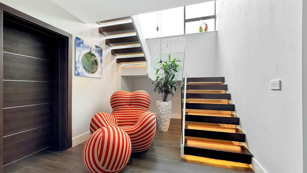 Additional image 6 of Whitecliff Road, Whitecliff