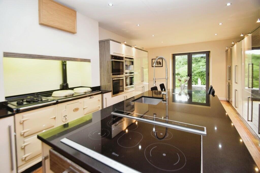 Additional image 23 of Highfield Lane, Oakworth
