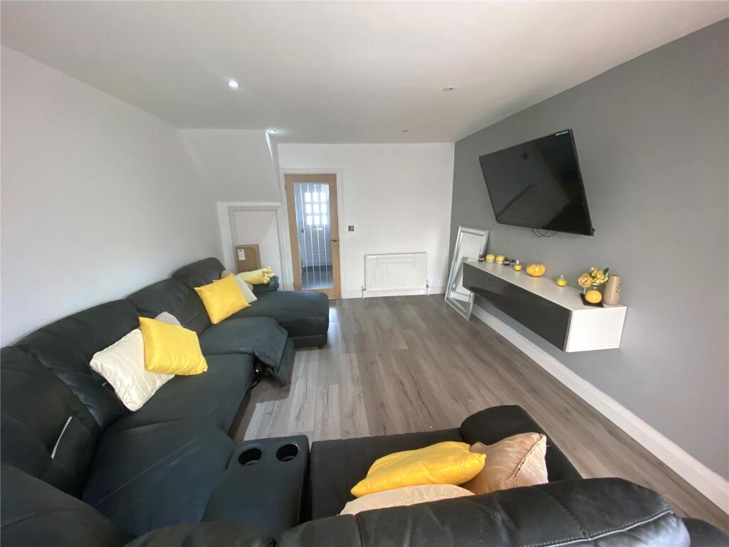 Additional image 13 of King John Avenue, Bearwood, Bournemouth, Dorset, BH11