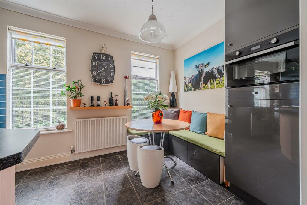 Additional image 14 of Holly Lodge, Lindsay Road