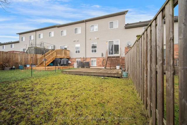 Additional image 40 of 284 Sophia Cres
