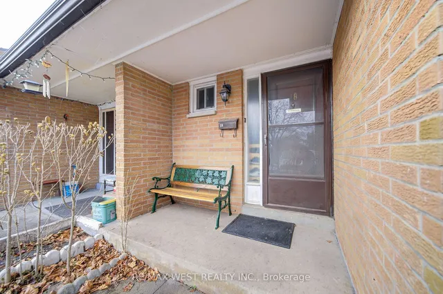 Additional image 2 of 7475 Goreway Dr Unit 18