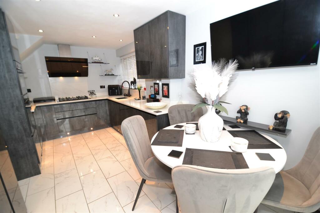 Additional image 25 of Langdale Avenue, Wyke, Bradford