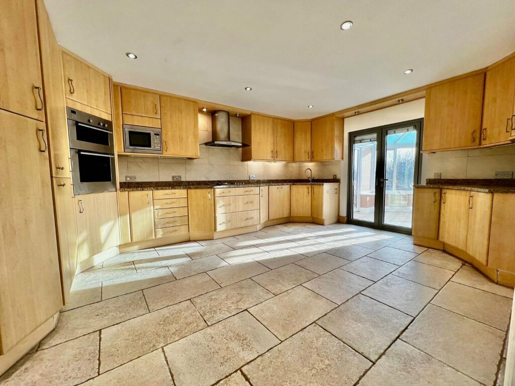 Additional image 27 of Apperley Lane, Bradford, West Yorkshire, BD10