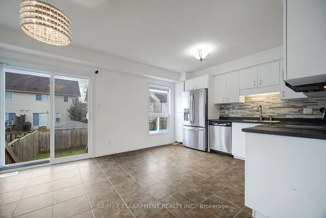 Additional image 18 of 284 Sophia Cres