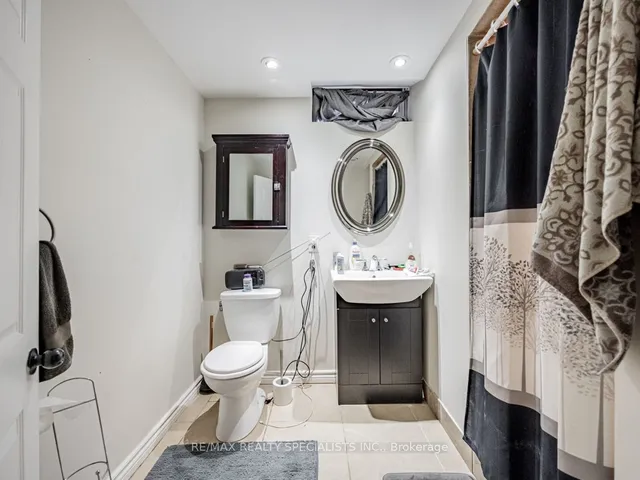 Additional image 28 of 245 Kingsbridge Gdns