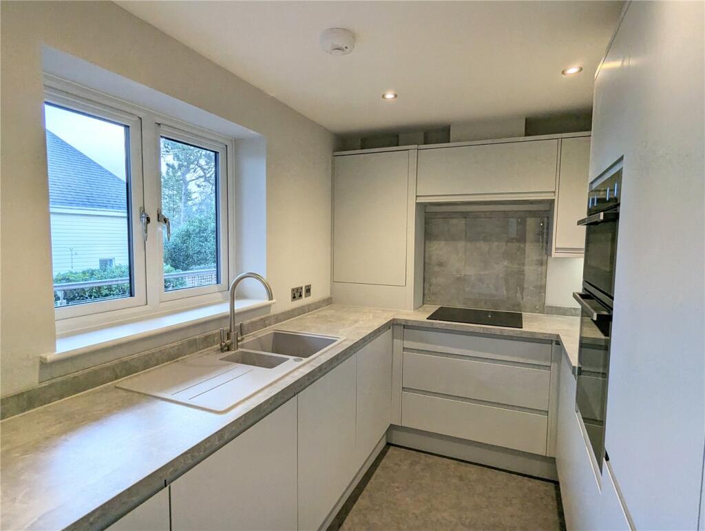 Additional image 5 of Delhi Close, Lower Parkstone, Poole, Dorset, BH14