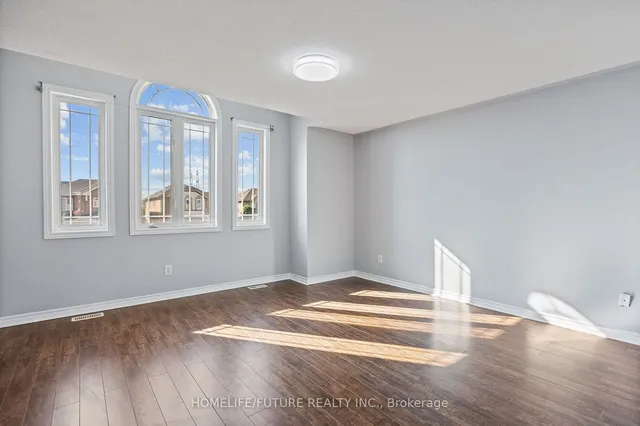 Additional image 34 of 652 Twain Ave