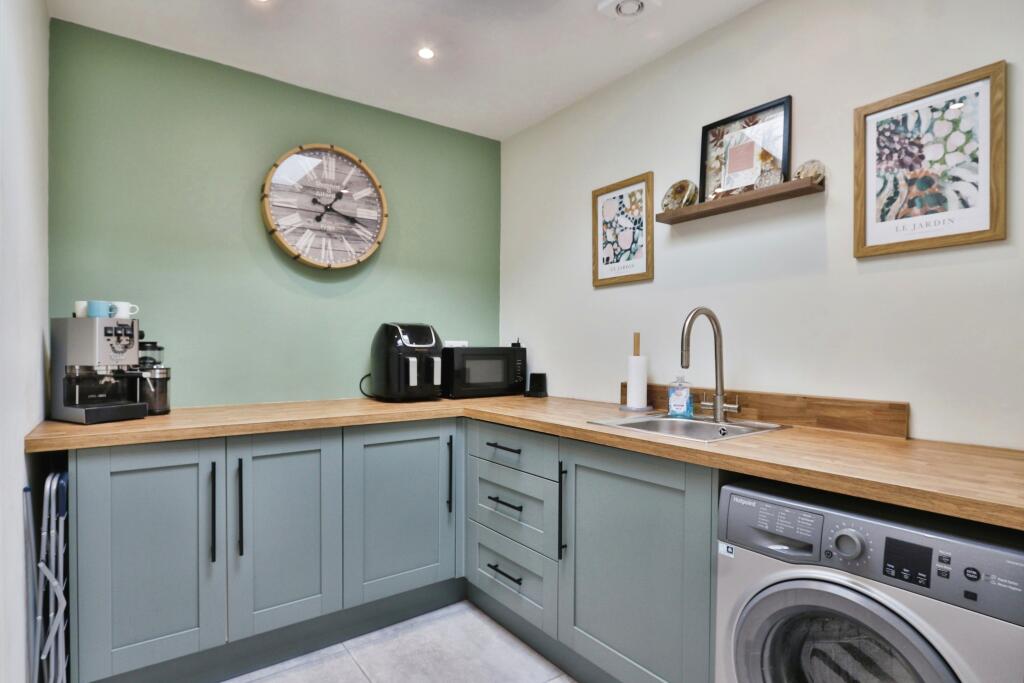 Additional image 9 of Godmanston Close, POOLE, Dorset, BH17