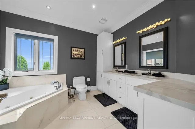 Additional image 10 of 94 SEABREEZE Cres