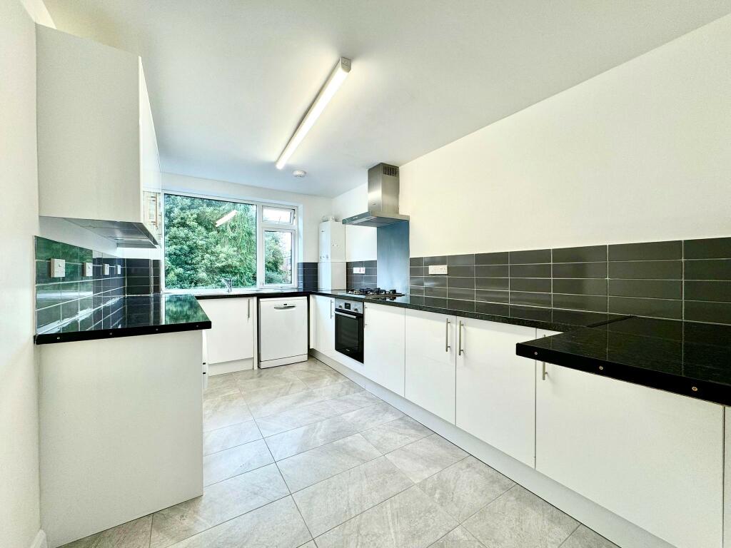 Additional image 14 of Avenue Court, Branksome Park BH13