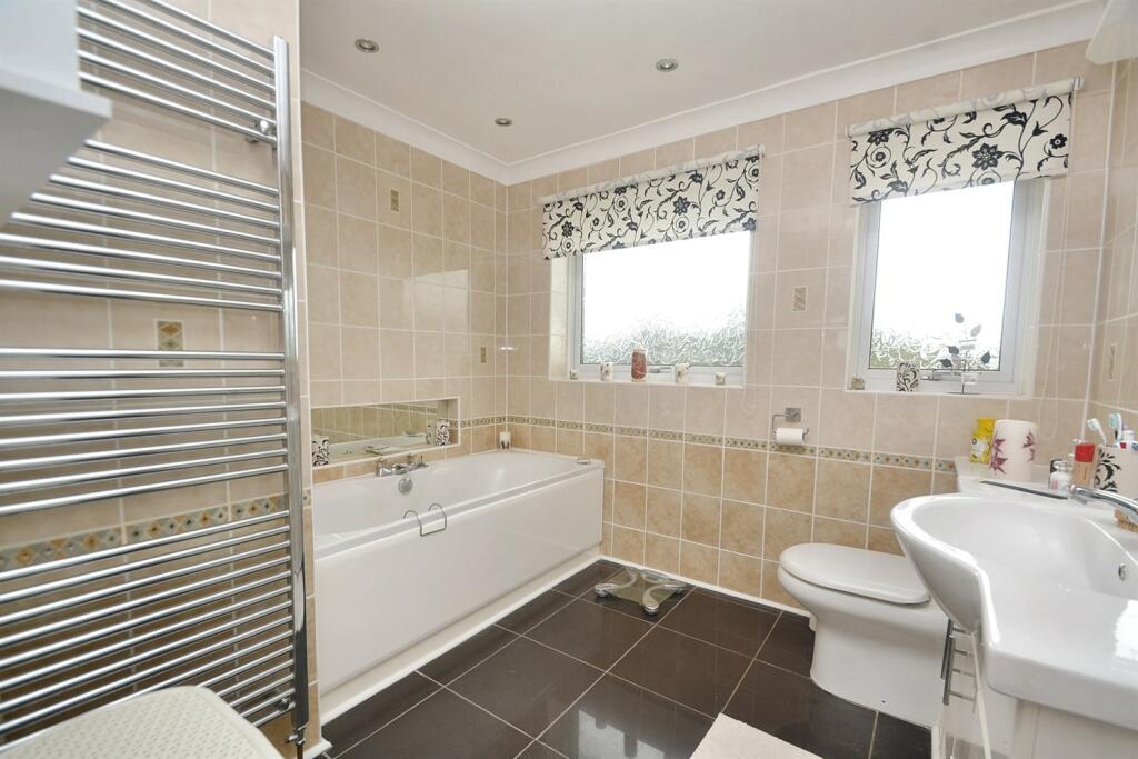 Additional image 17 of Upton