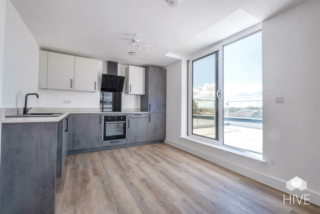 Additional image 10 of The Sloop, Commercial Road, Poole