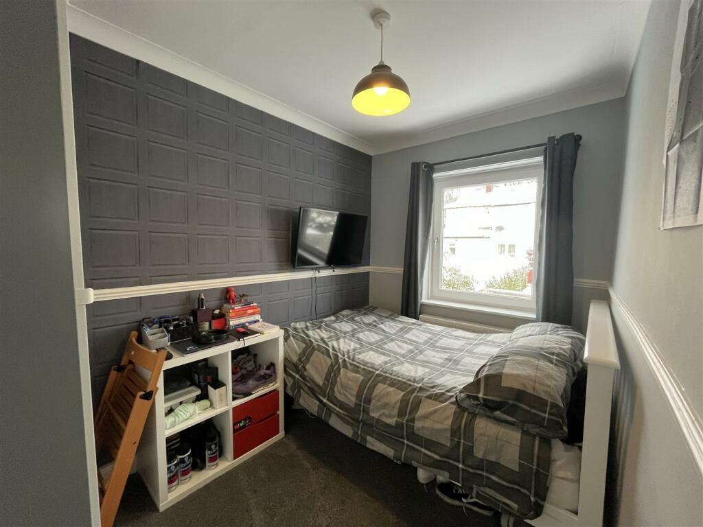 Additional image 16 of Willow Drive, Bradford