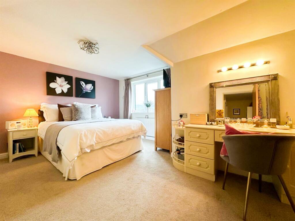 Additional image 18 of Wharfe Court, Silsden