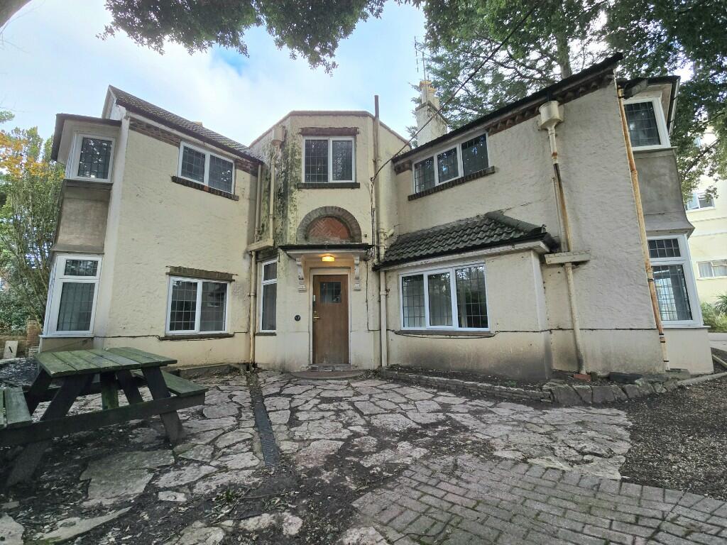 Grove Road, Bournemouth, Dorset, BH1