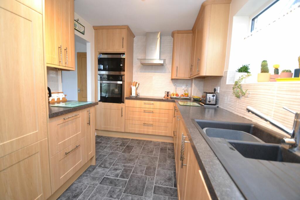 Additional image 9 of Northlea Avenue, Thackley,