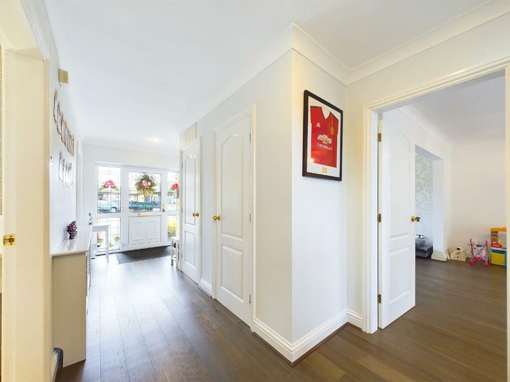 Additional image 4 of Kellymoor Walk, Idle