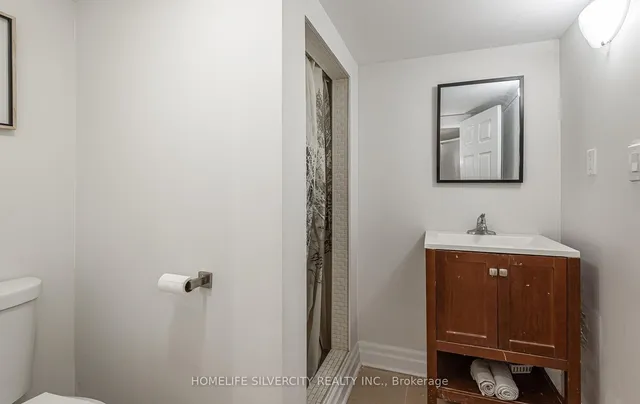 Additional image 33 of 32 Sledman St