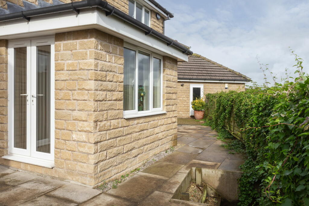 Additional image 37 of Overland Crescent, Bradford, BD10 9TG