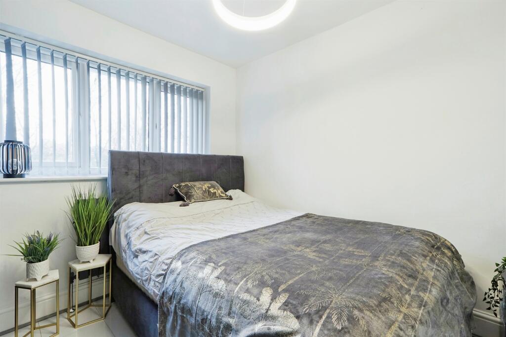 Additional image 12 of Drovers Way, BRADFORD