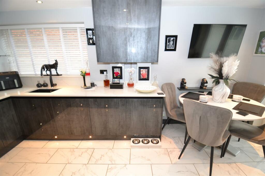 Additional image 10 of Langdale Avenue, Wyke, Bradford